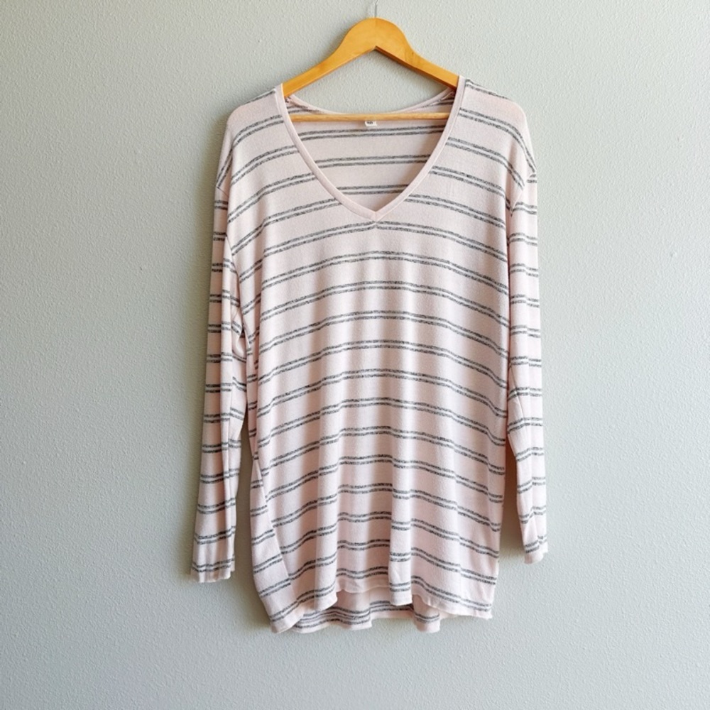 BP. Pink + Gray Striped V-Neck Long Sleeve Tunic Sweater Size Medium